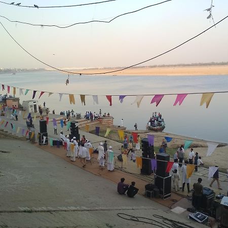 Leela Guest House Varanasi Bagian luar foto