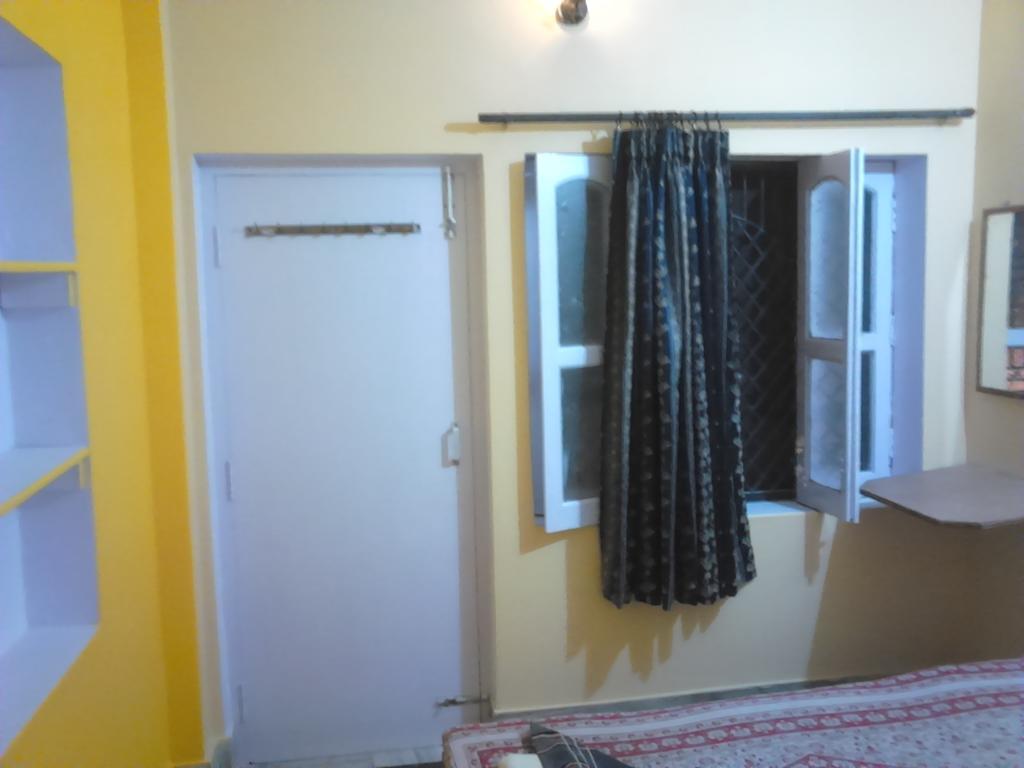 Leela Guest House Varanasi Ruang foto
