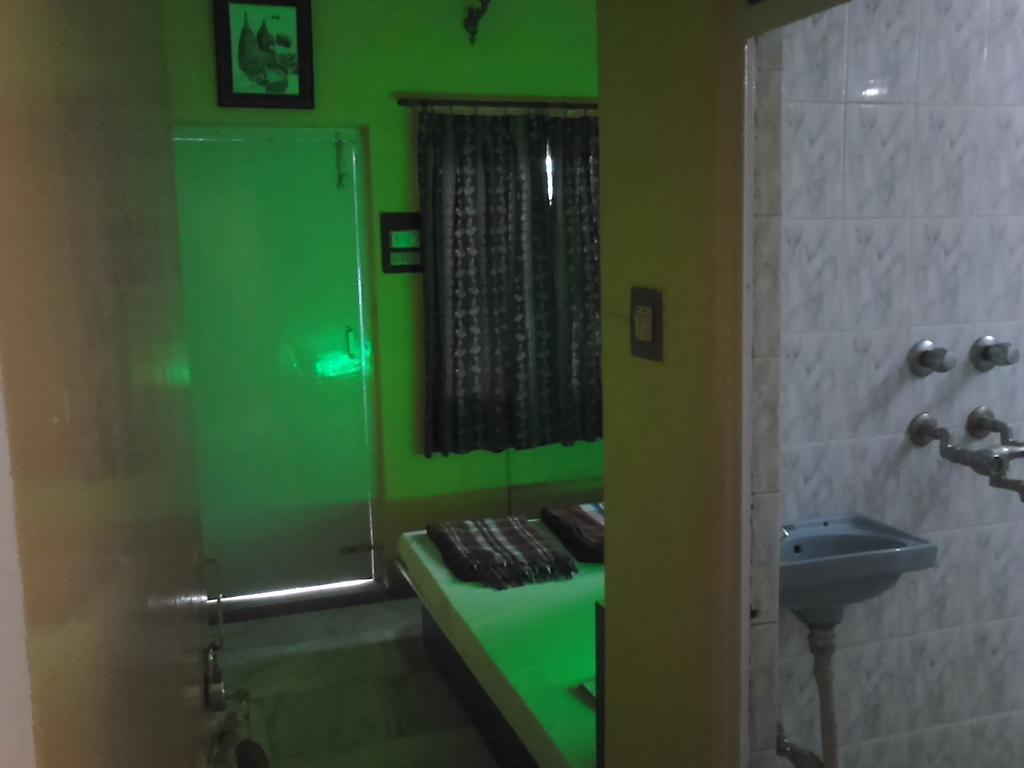 Leela Guest House Varanasi Ruang foto