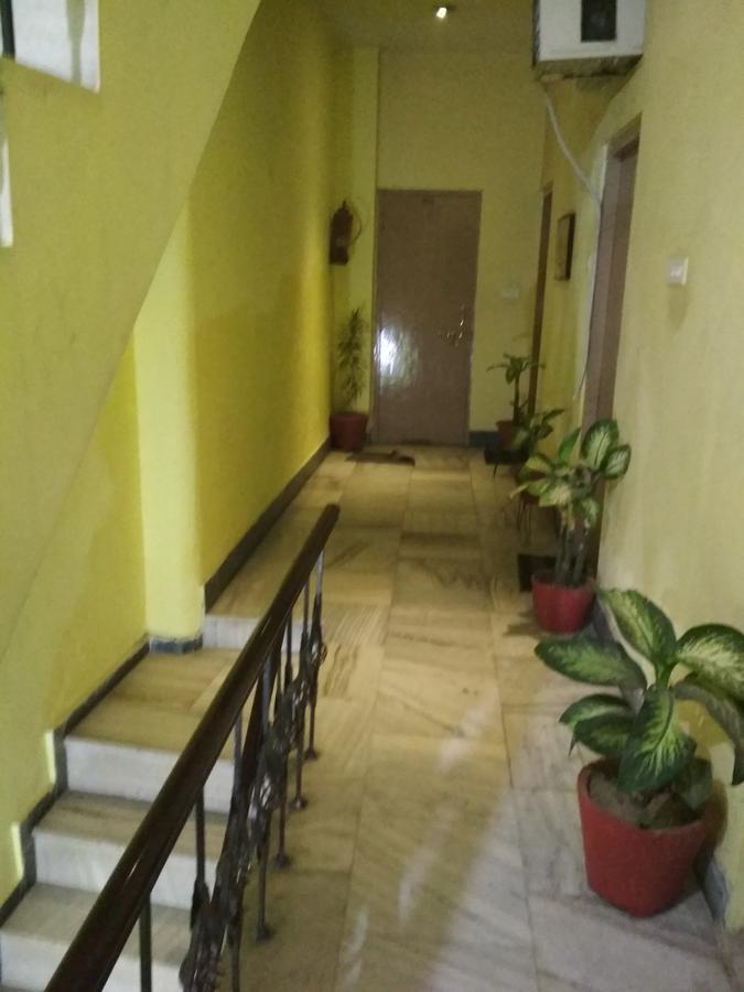 Leela Guest House Varanasi Bagian luar foto