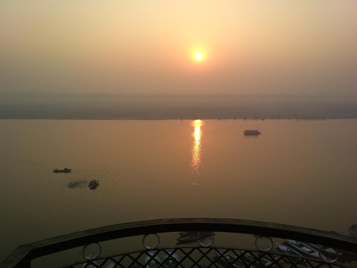 Leela Guest House Varanasi Bagian luar foto